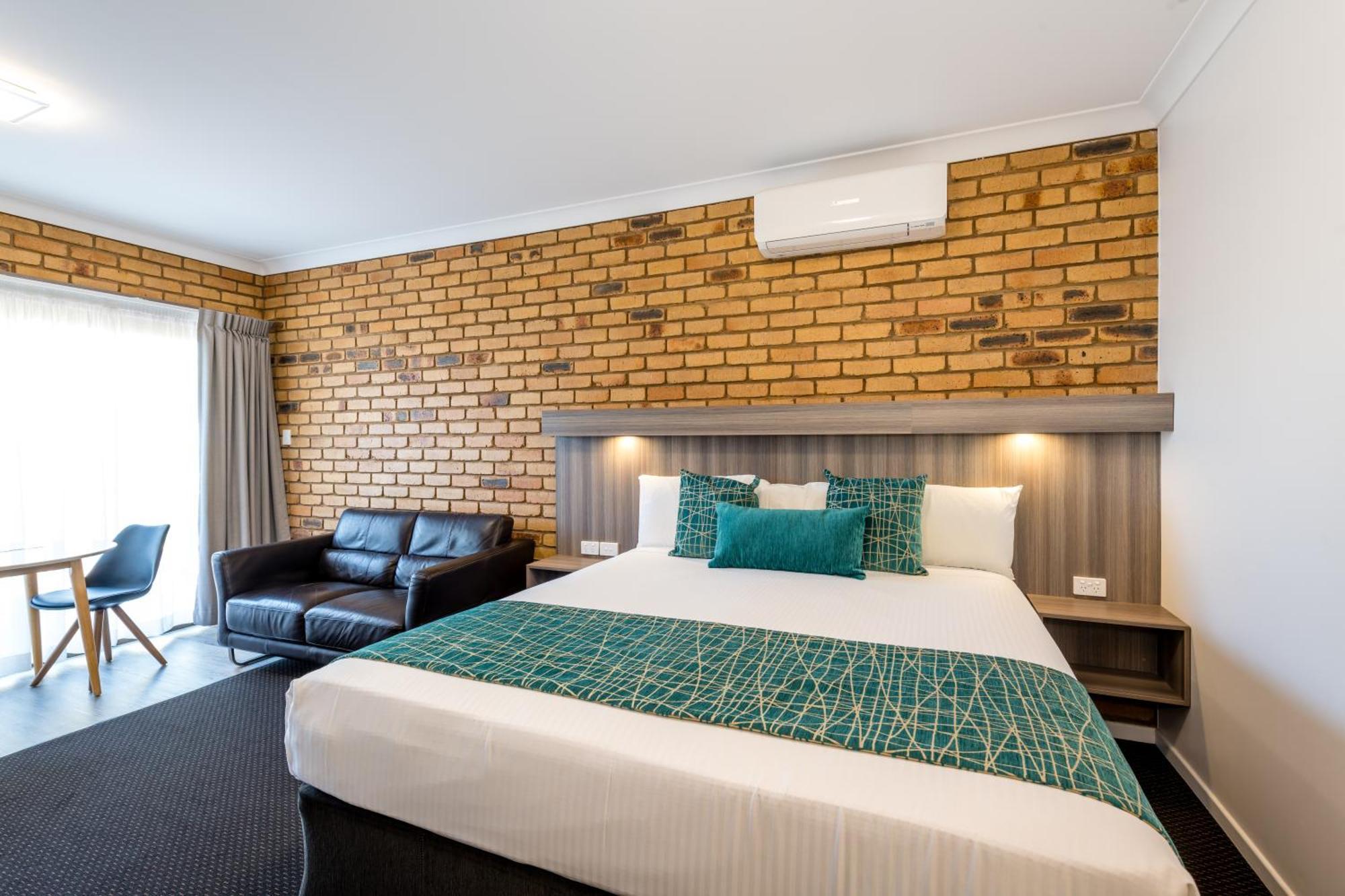 The Club Motor Inn Chinchilla Buitenkant foto